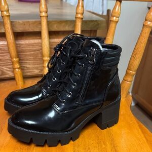 U.S. Polo Assn. Shiny Black NWOT 8 Combat moto 2” lug sole platform Boots
